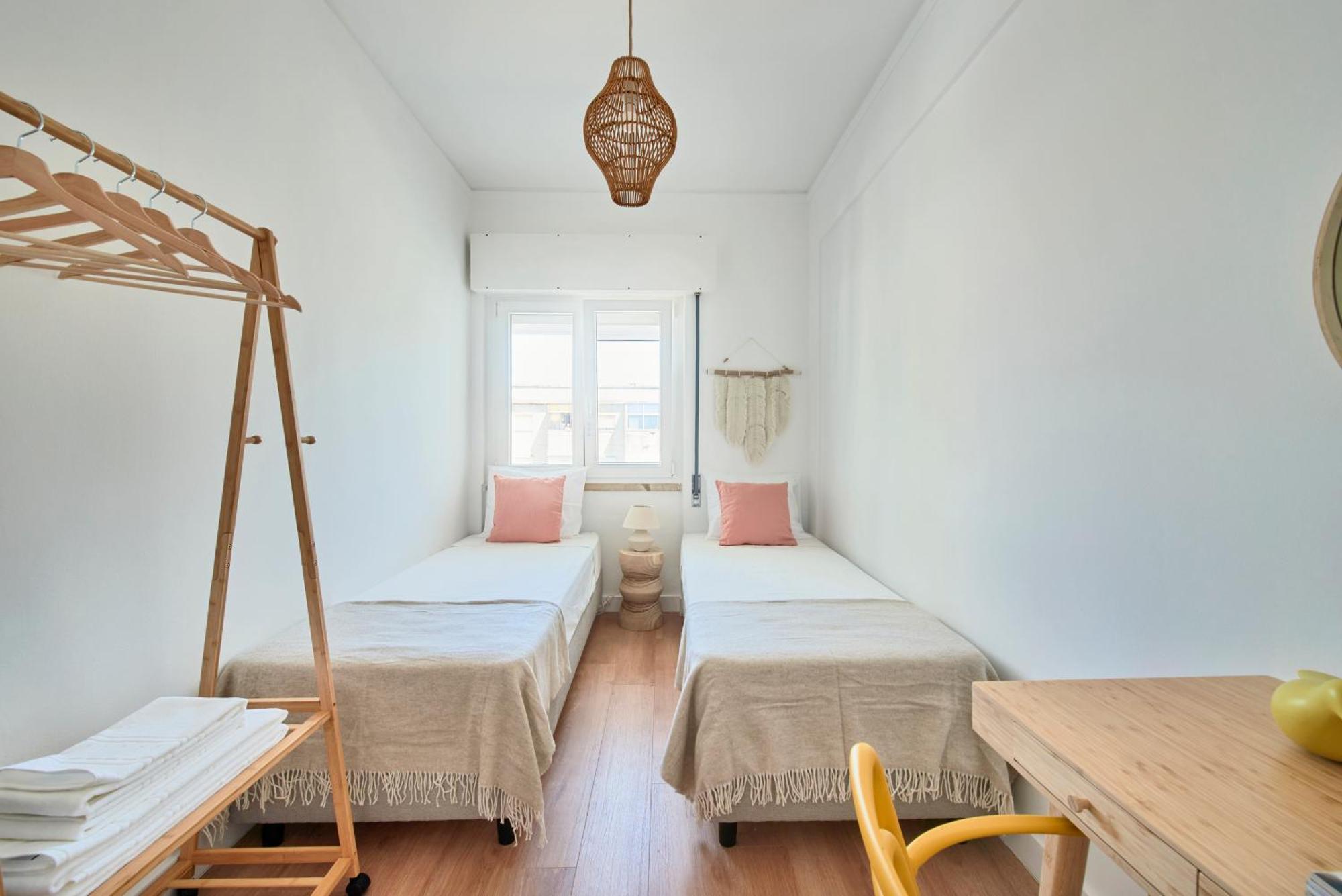 Sunset Bay View, Renovated Apt, By Timecooler Setubal Bagian luar foto