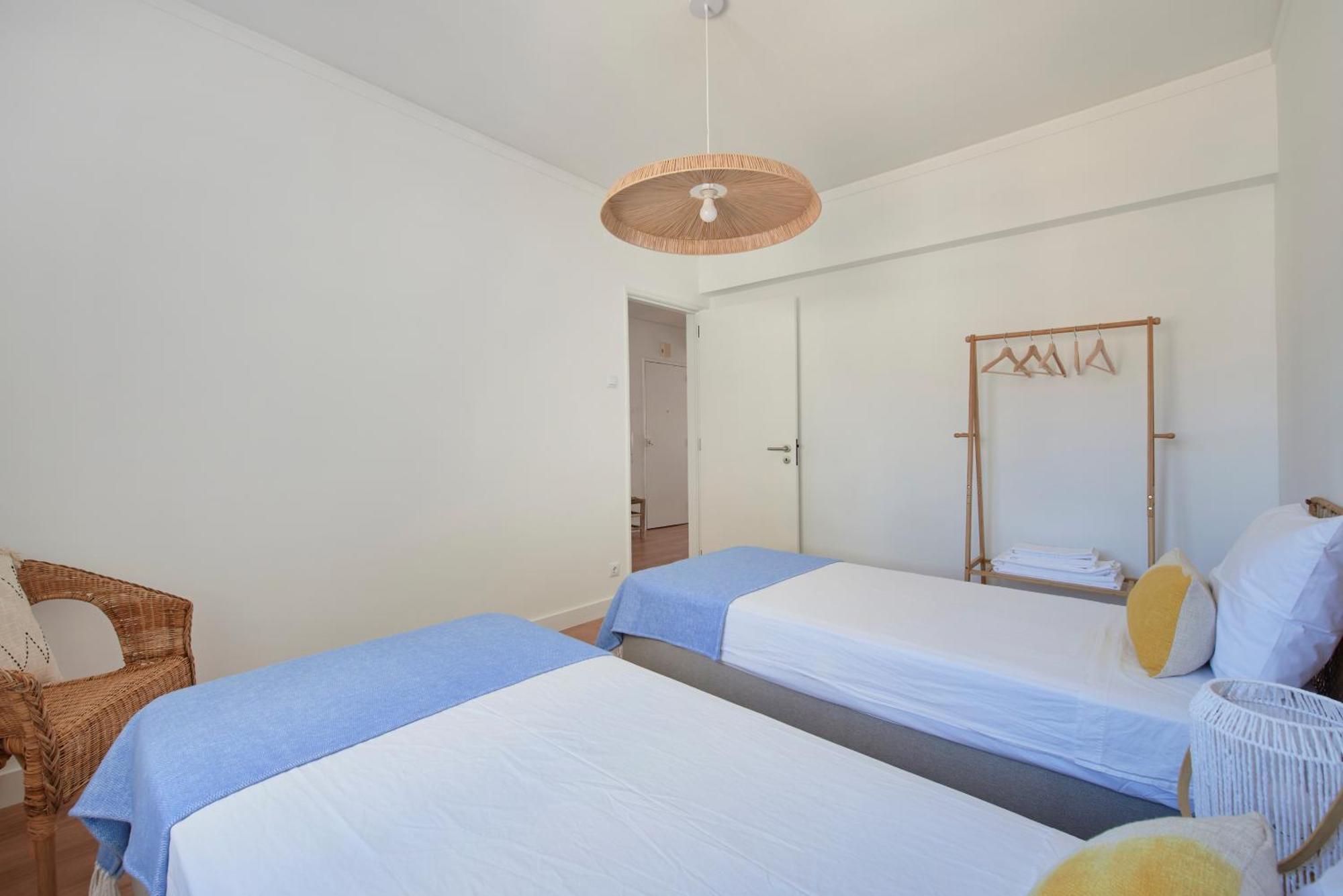 Sunset Bay View, Renovated Apt, By Timecooler Setubal Bagian luar foto