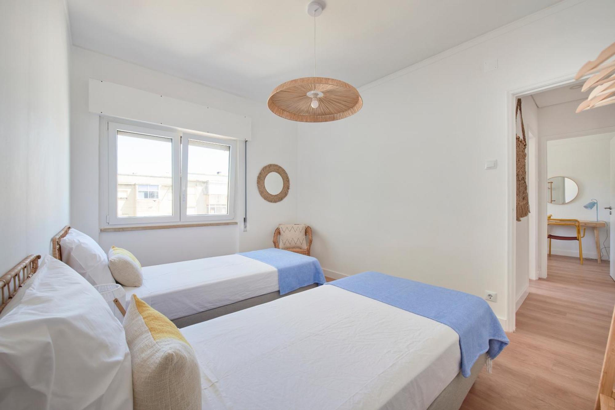 Sunset Bay View, Renovated Apt, By Timecooler Setubal Bagian luar foto