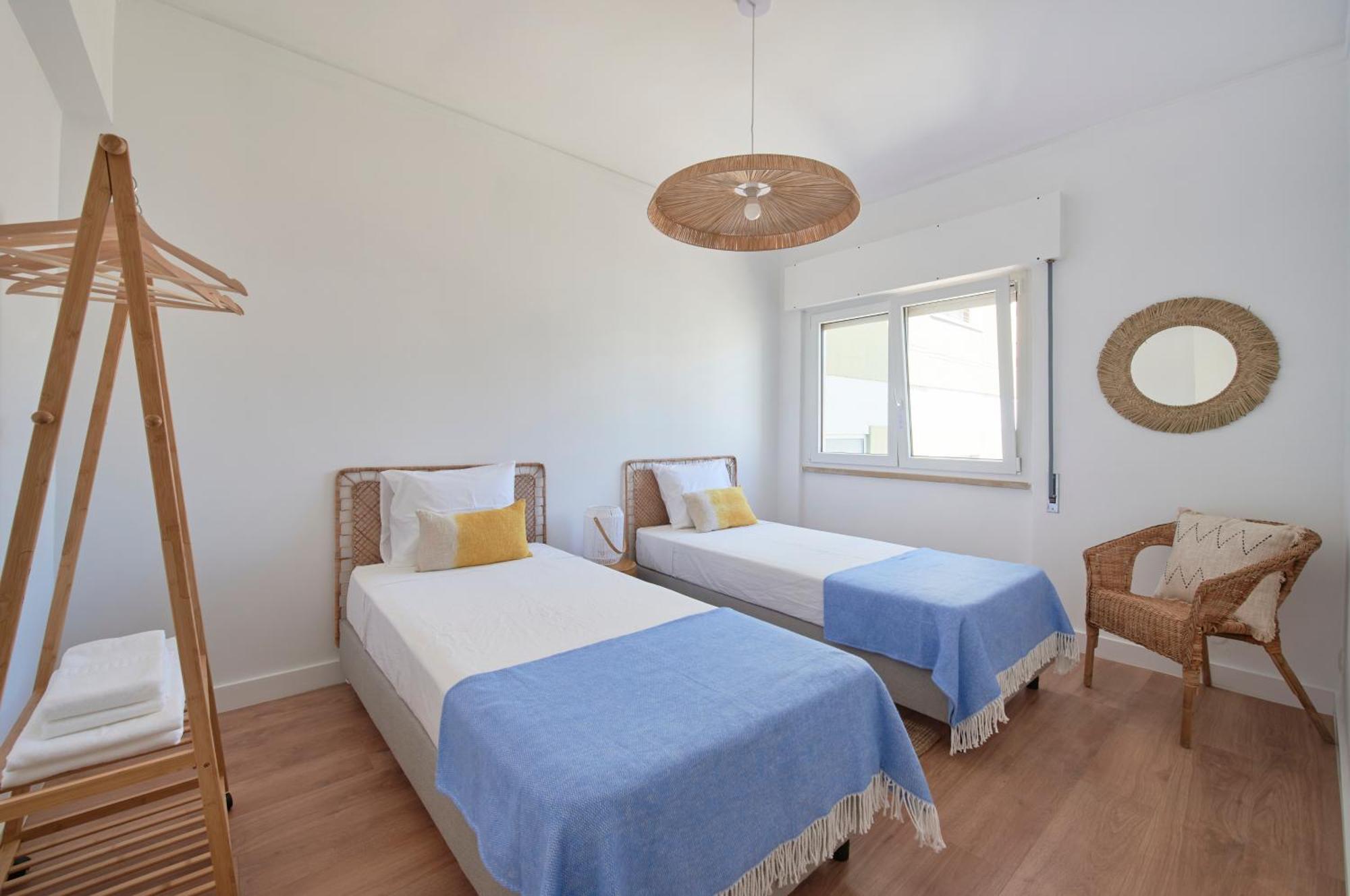 Sunset Bay View, Renovated Apt, By Timecooler Setubal Bagian luar foto